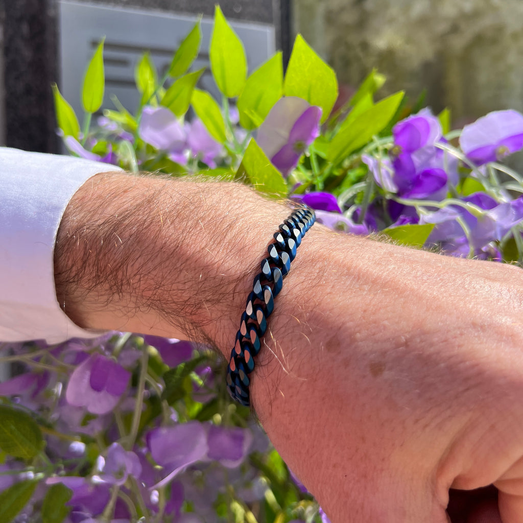 Gents Stainless Steel Blue and Silver Flat Curb Chain Bracelet | Unique & Co.
