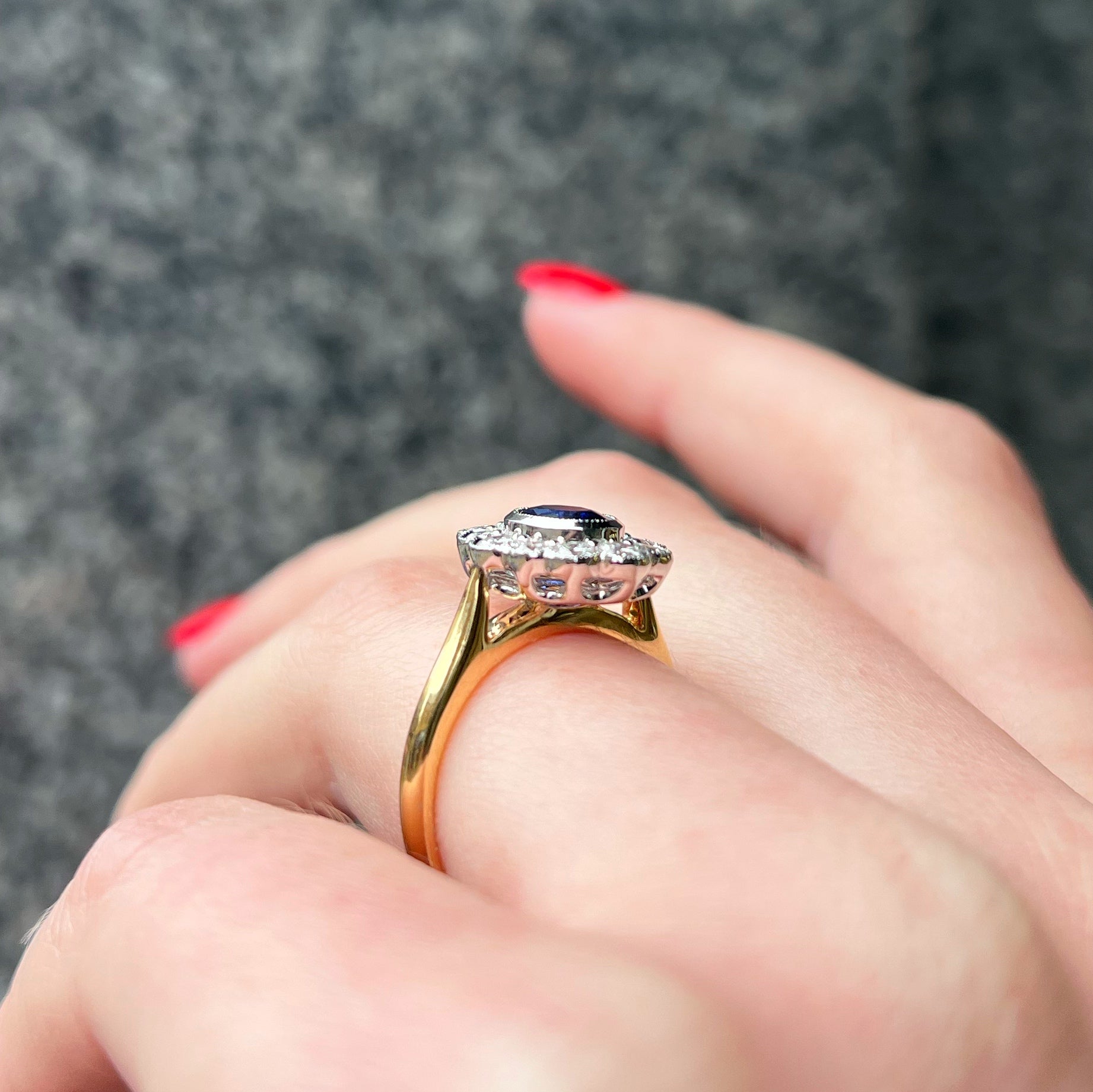 Ceylon Sapphire and Diamond 18ct Yellow Gold Cluster Ring | Size M ½