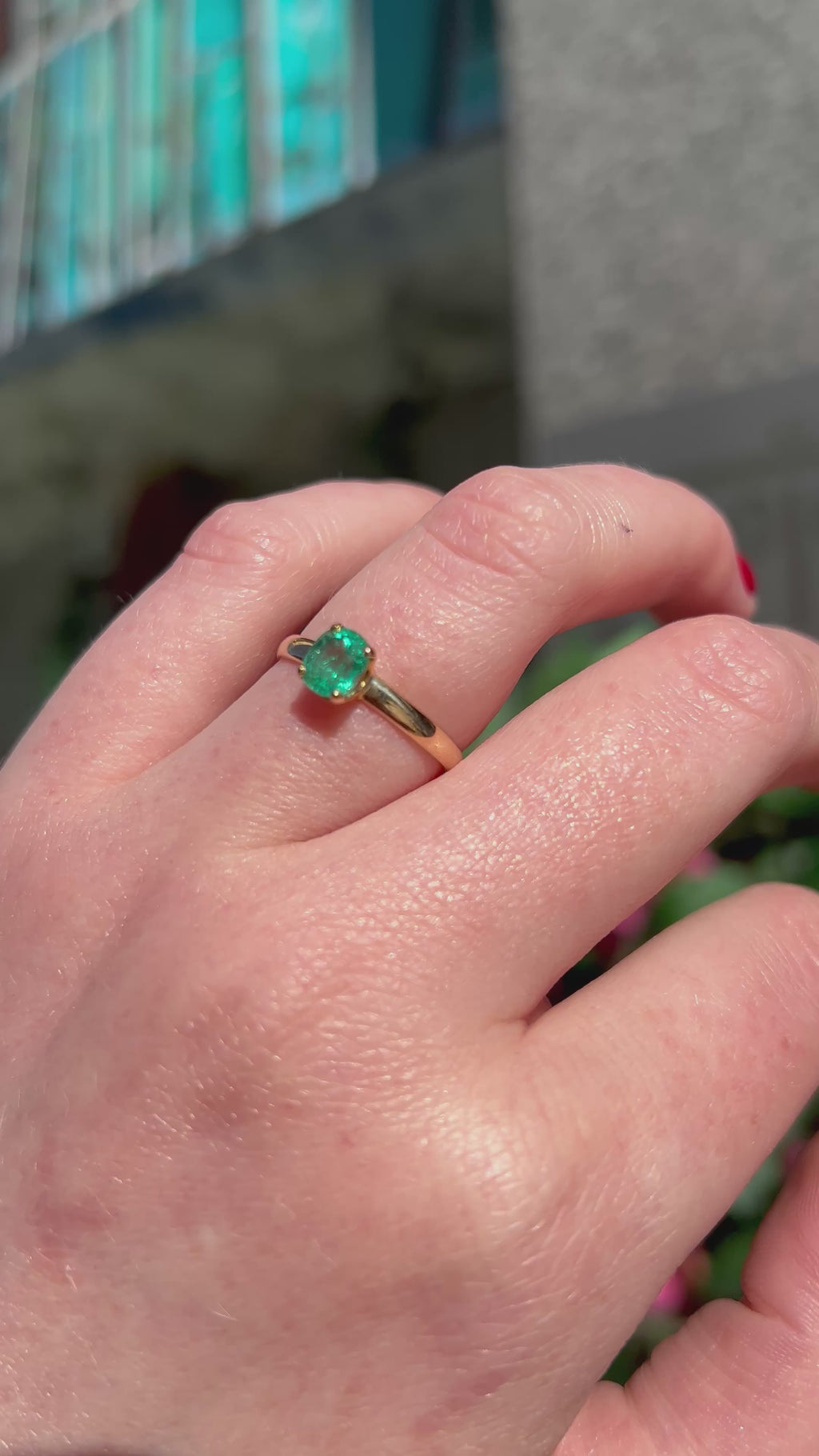 Emerald 9ct Yellow Gold Solitaire Ring | Size O