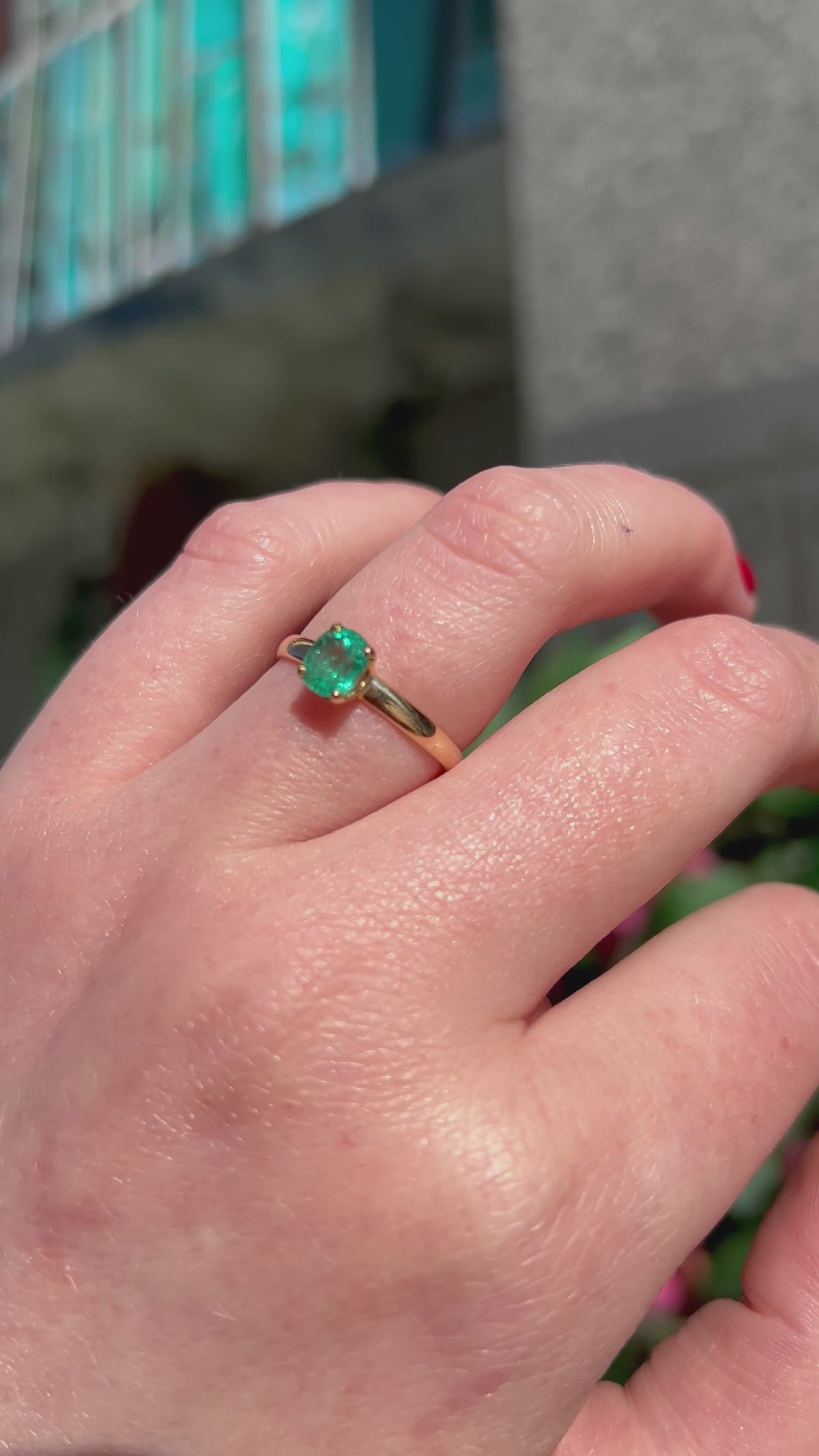Emerald 9ct Yellow Gold Solitaire Ring | Size O