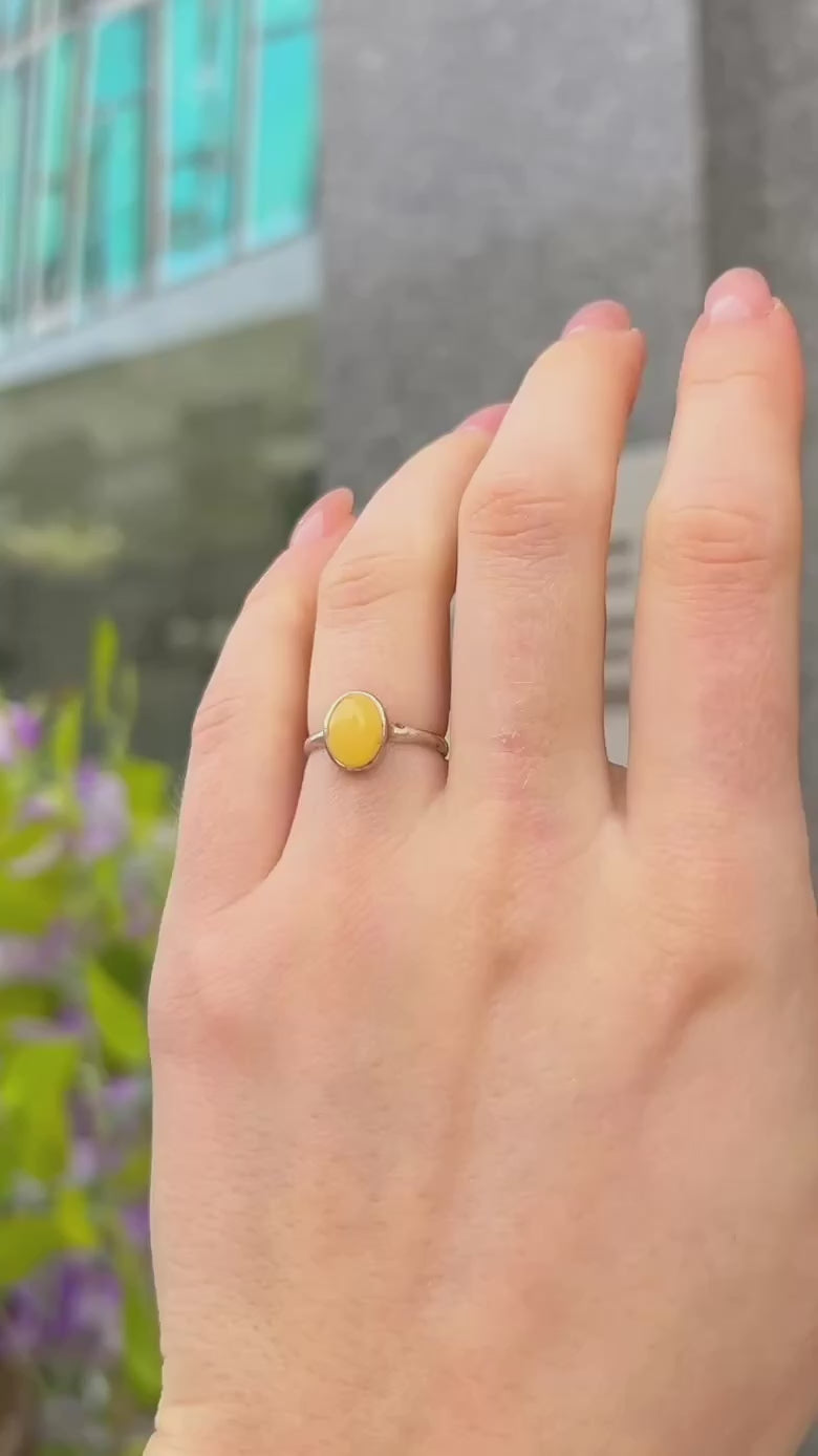 Yellow Butterscotch Amber Sterling Silver Ring | Size I
