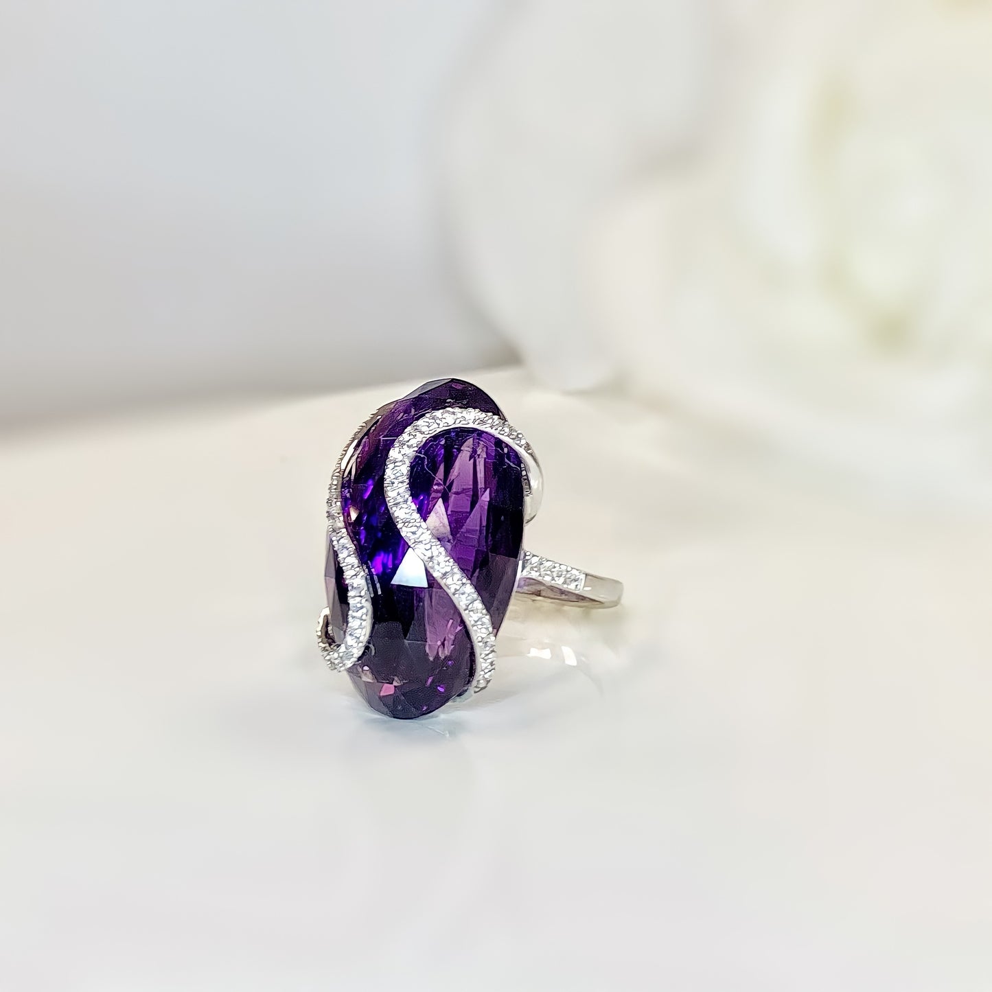 18ct White Gold Amethyst and Diamond Cocktail Ring - SIZE M