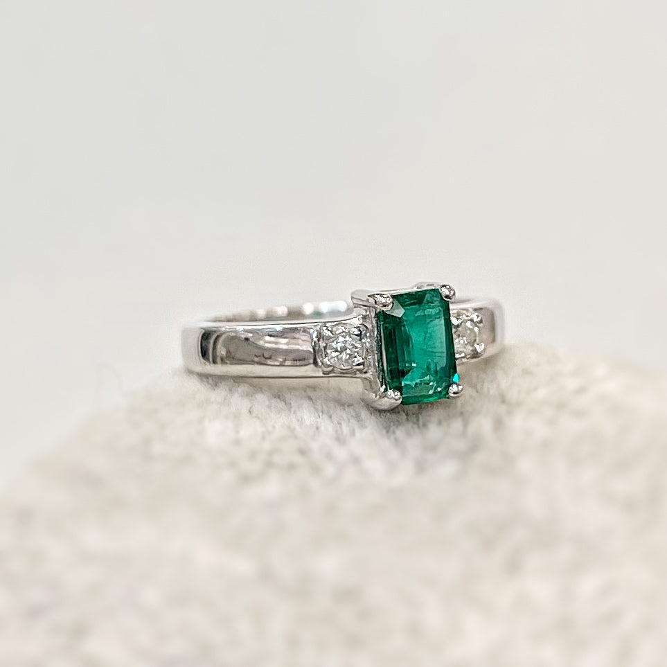 18ct White Gold Emerald and Diamond Three Stone Ring - SIZE L 1/2