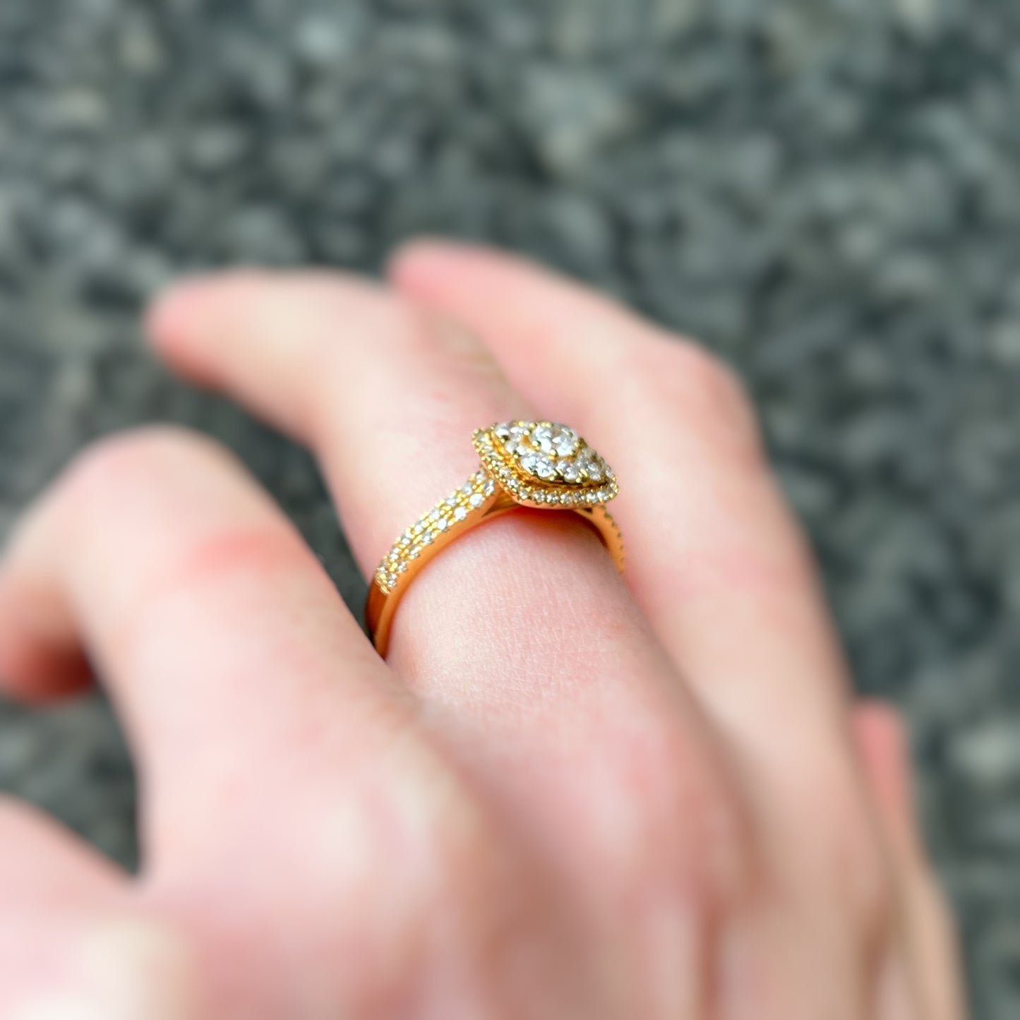 Vintage 18ct Yellow Gold Diamond Cluster Ring - Size R1/2