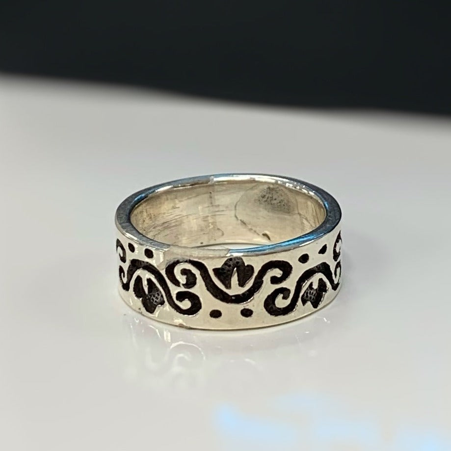 Chunky Sterling Silver Oxidised Patterned Band Ring - SIZE O1/2