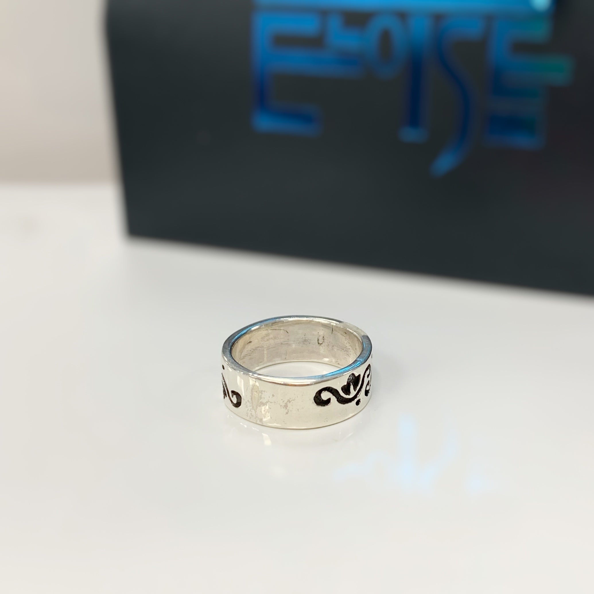 Sterling Silver Oxidised Patterned Band Chunky Ring | Size O ½