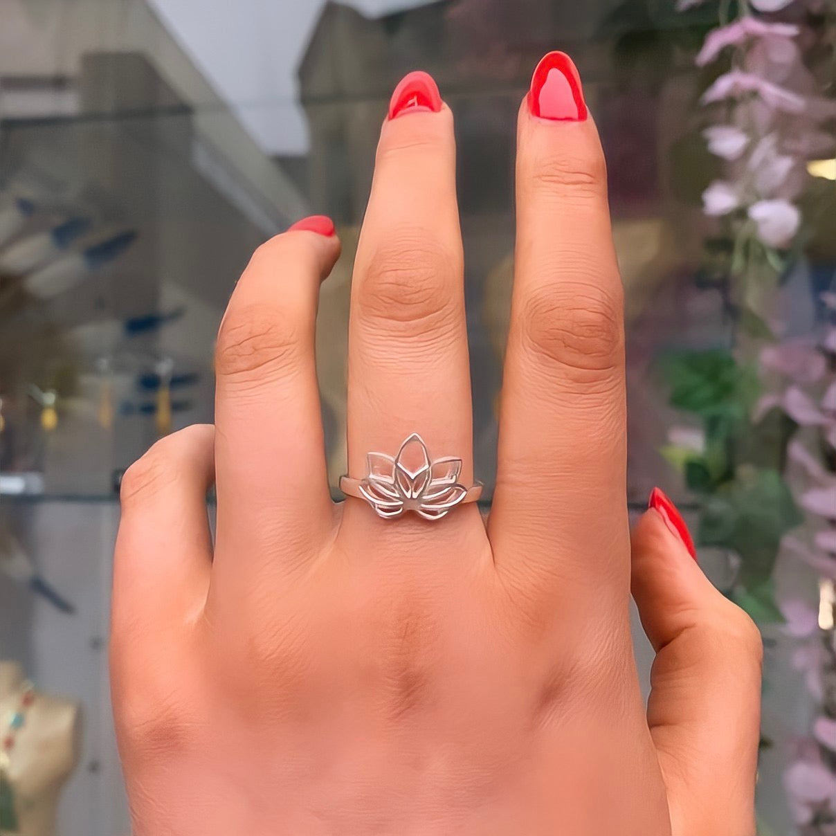 Dainty Sterling Silver Lotus Flower Ring - SIZE L