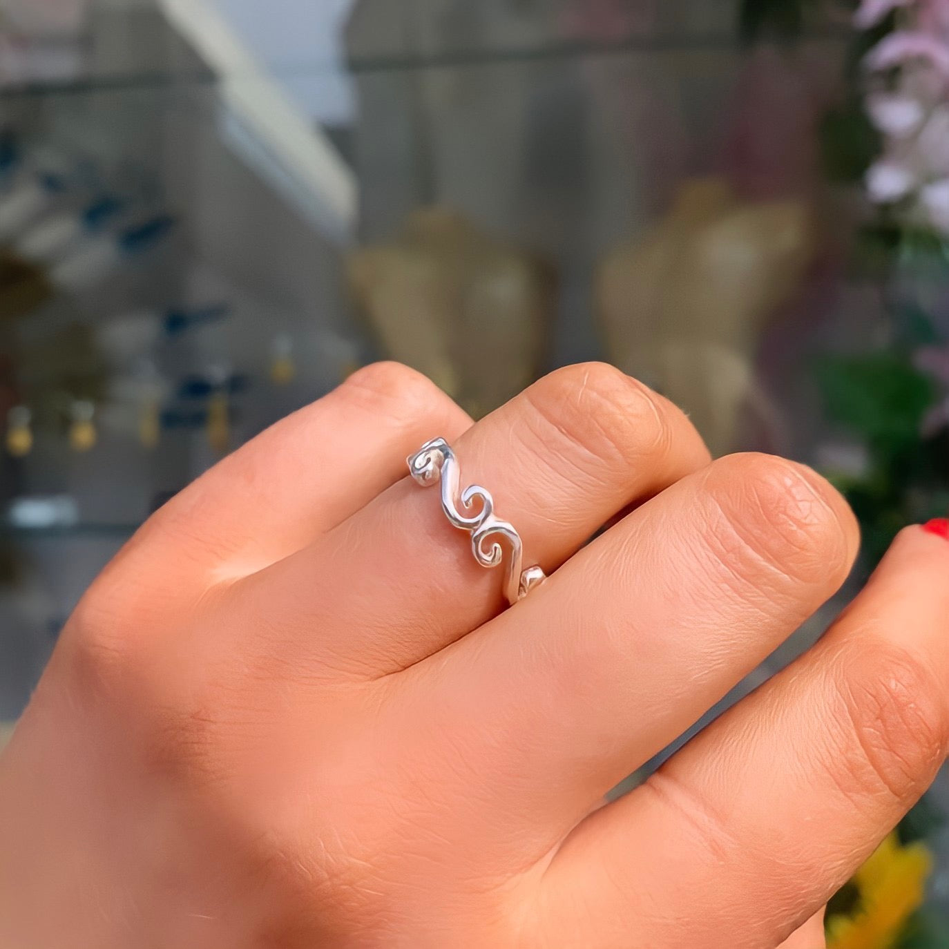 Sterling Silver Swirl Band Dainty Ring | Size J ½