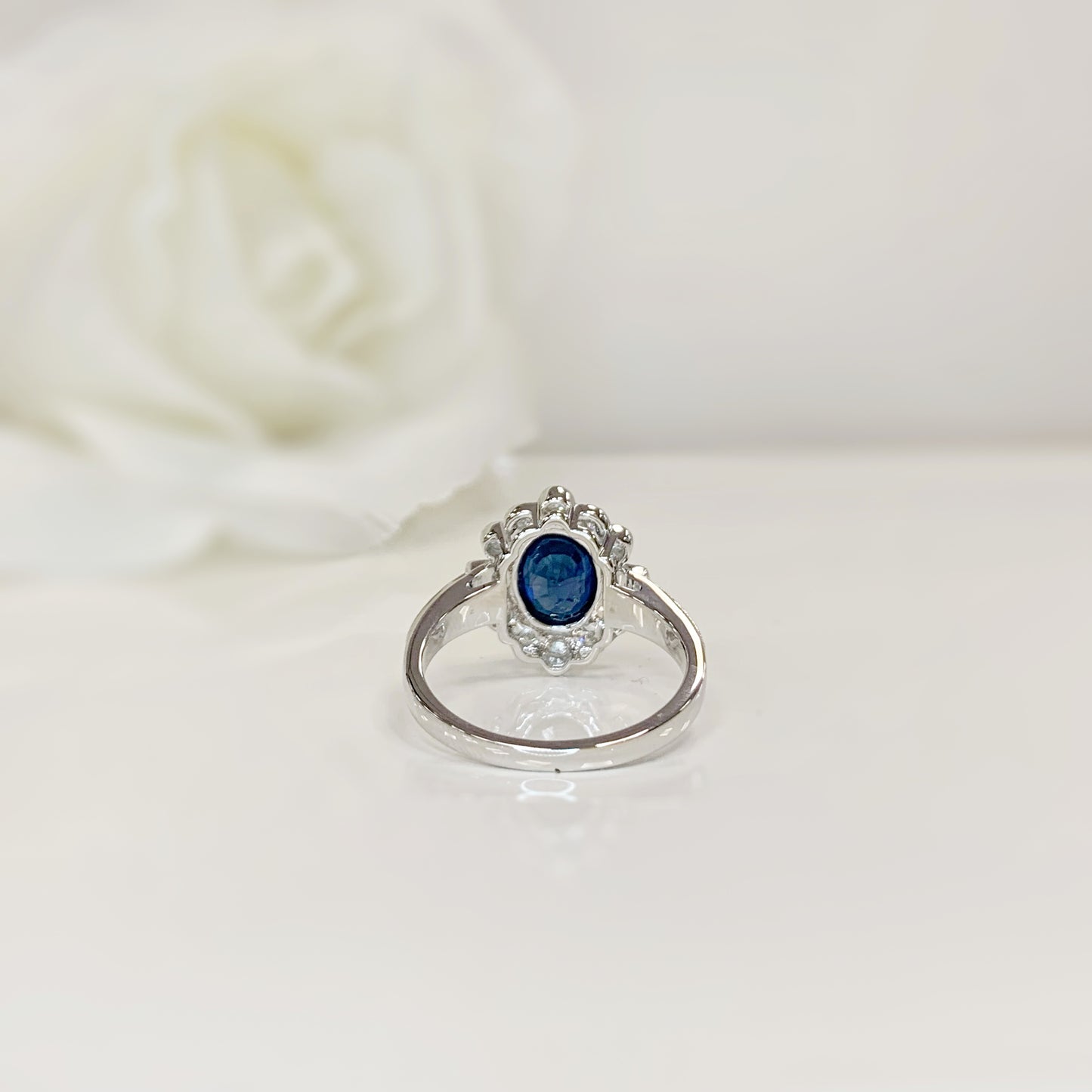 Elegant Art Deco Reproduction 18ct White Gold Sapphire and Diamond Ring - SIZE O