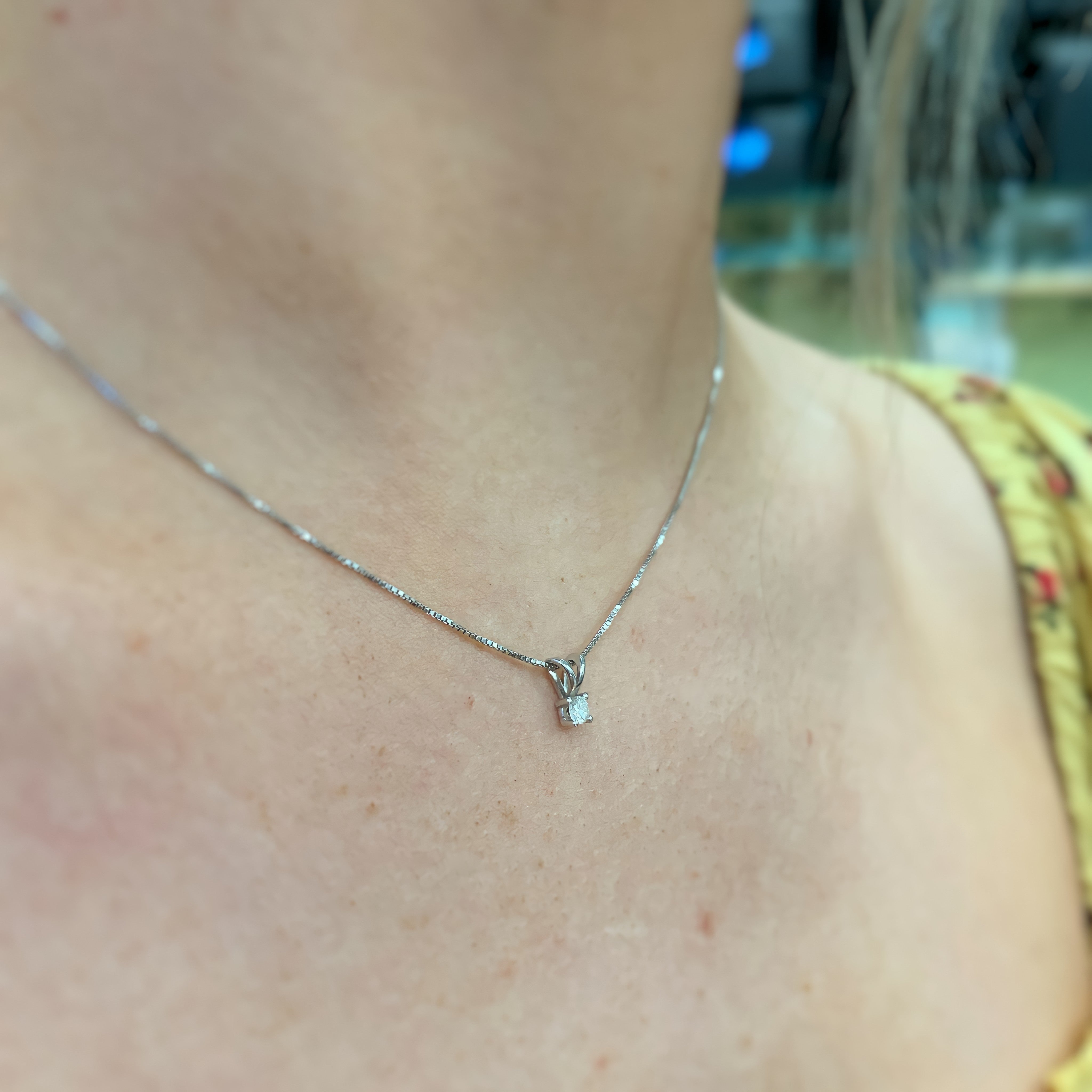 Dainty silver deals diamond necklace