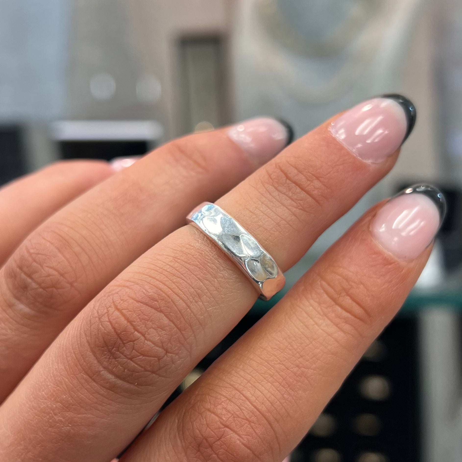 Sterling Silver Hammered Textured Band | Size H