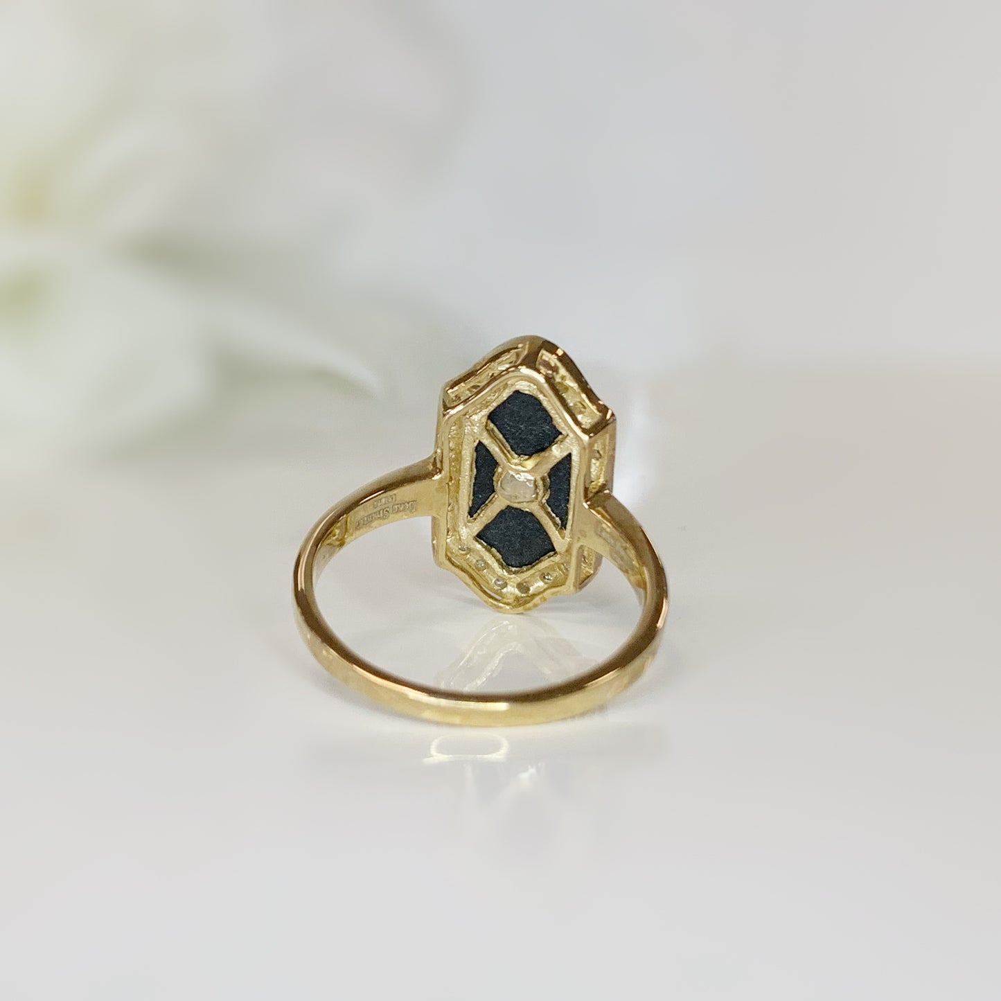 9ct Yellow Gold Diamond, Pearl and Onyx Ring - Size N