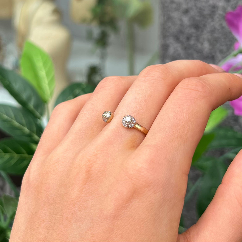 Vintage Cubic Zirconia 9ct Yellow Gold Open Design Ring | Adjustable Size