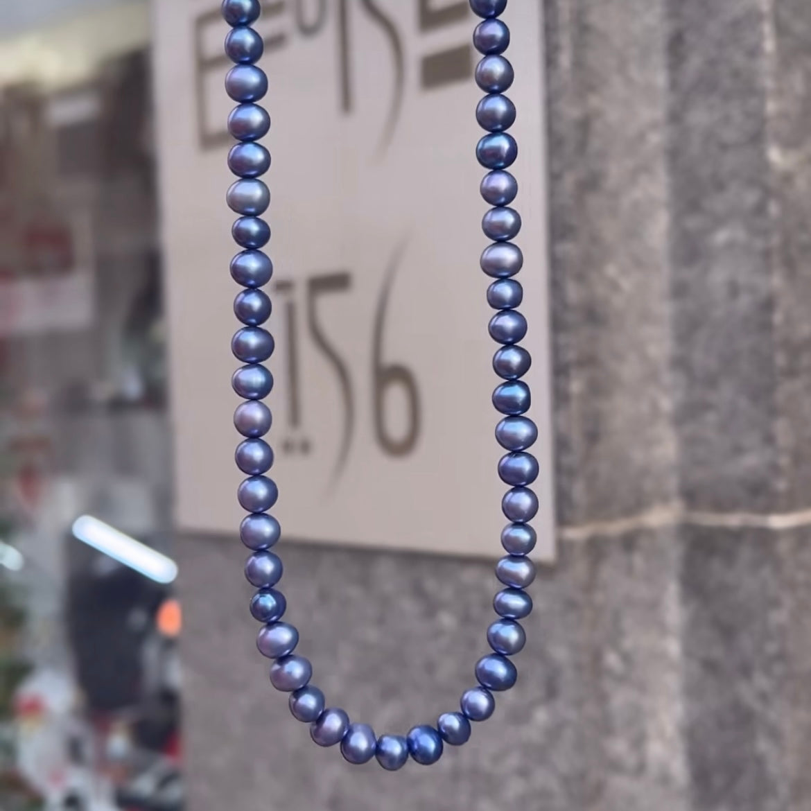 Gents Violet Blue Pearl Necklace